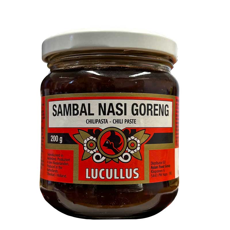 A 200g Jar of Lucullus Sambal Nasi Goreng chili paste with Lucullus branding on a white background