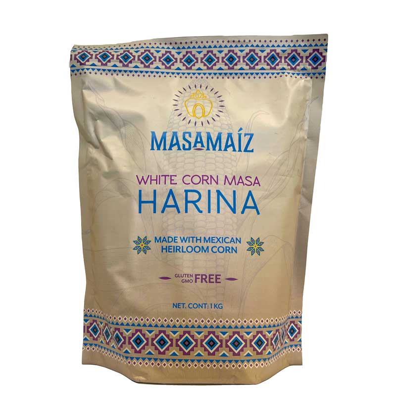 Bag of Masamaiz White Heirloom Corn Masa Harina Flour 1kg on a white background